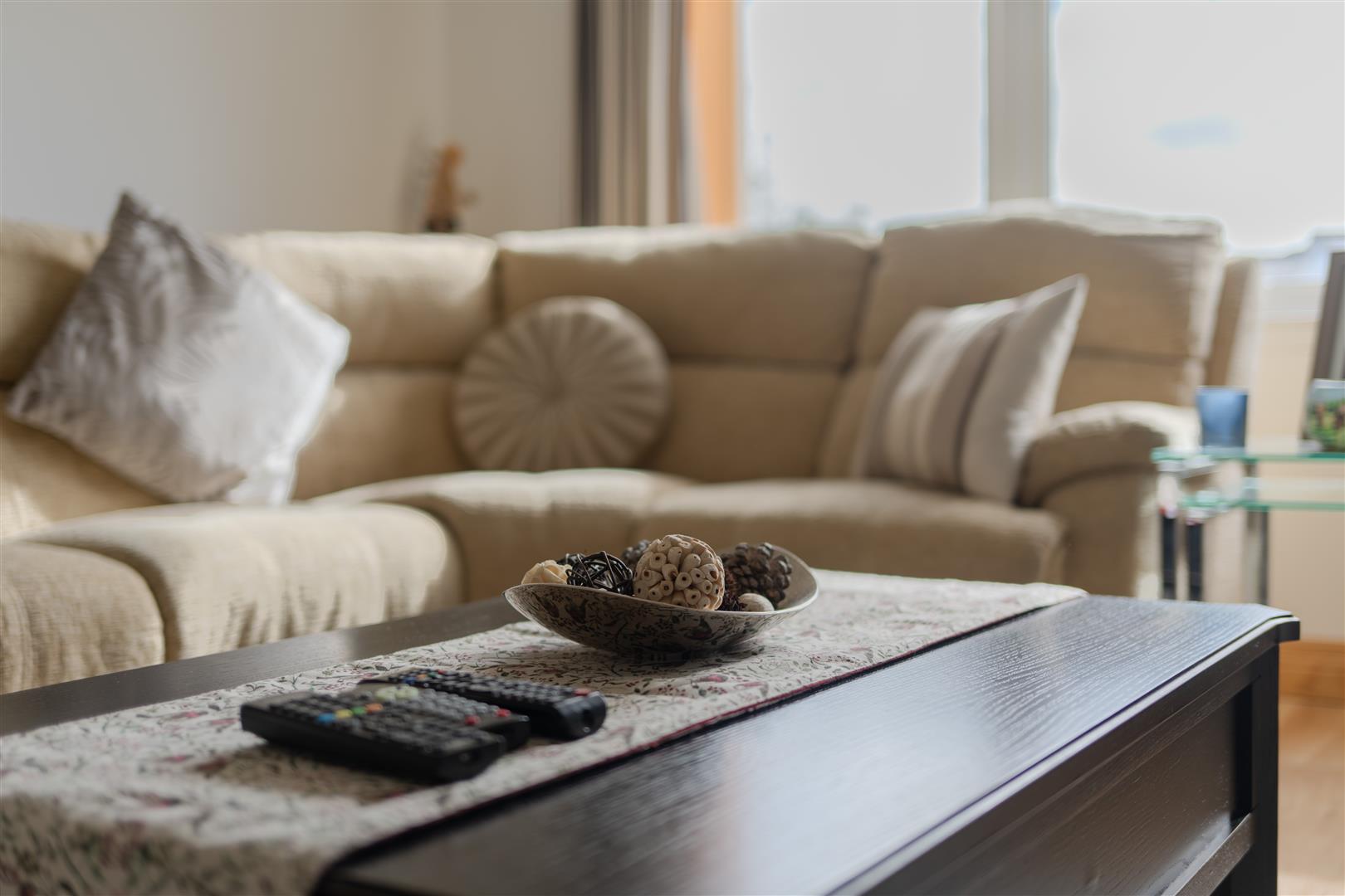 16_riverside_view_lifestyle-2