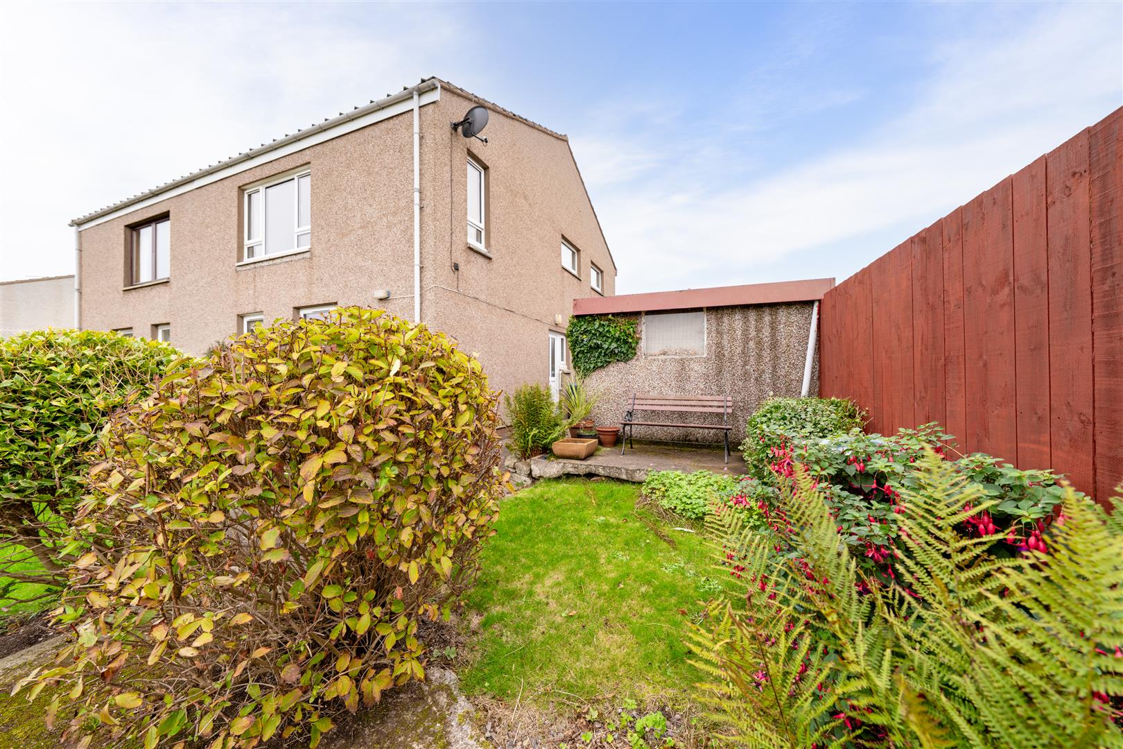 6_barefoots_avenue-17