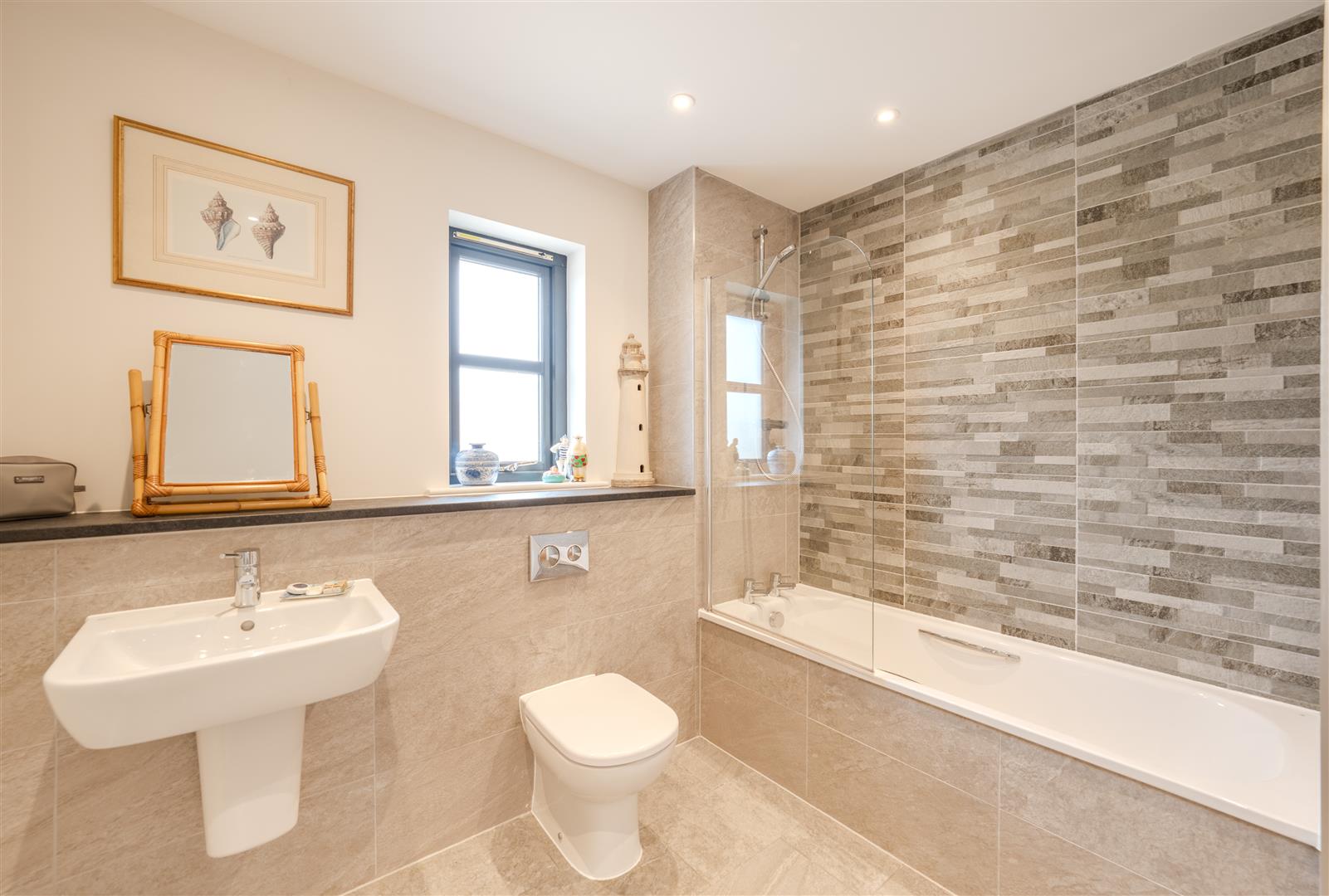 1_everly_way_swinton-22