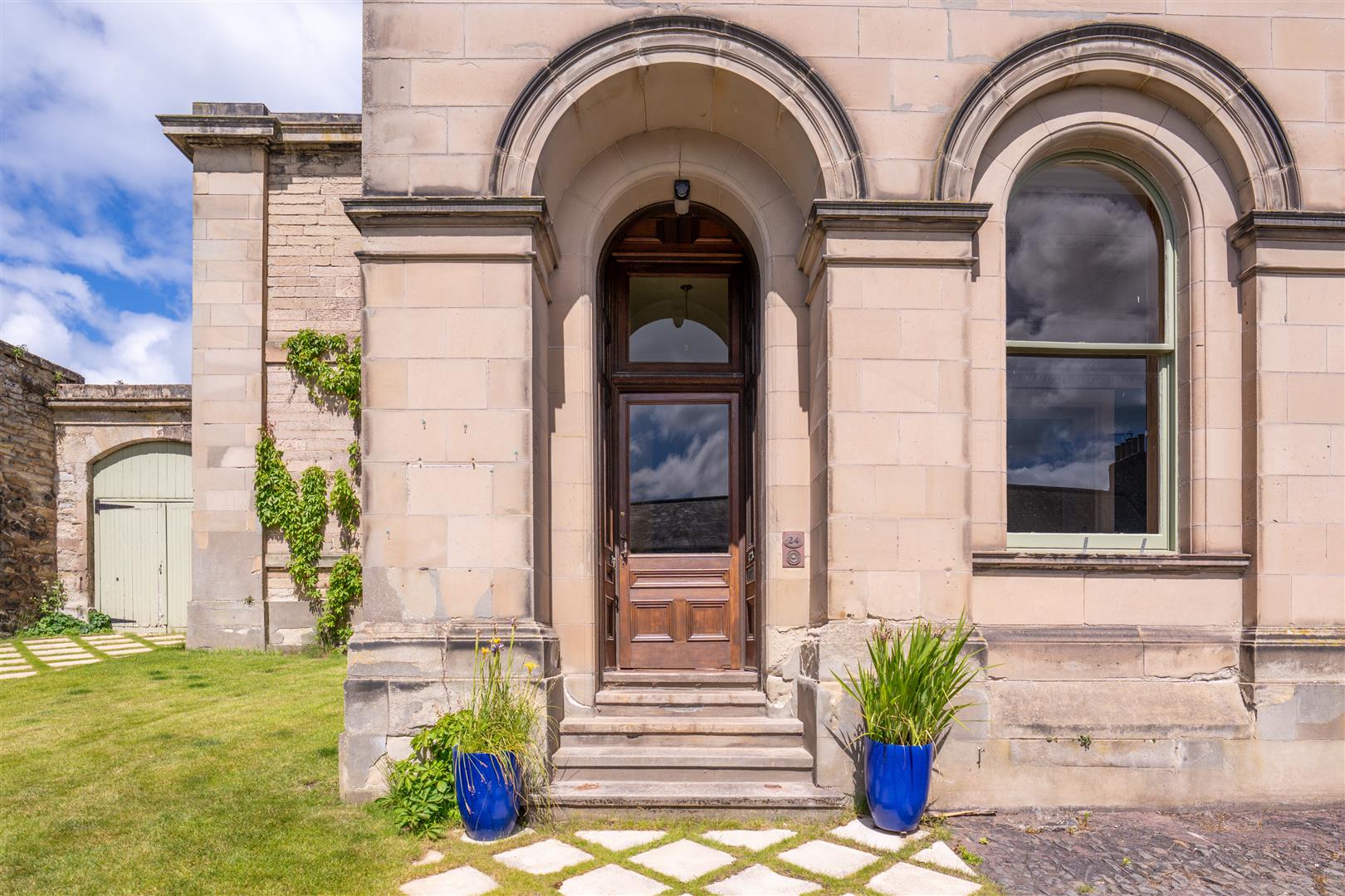 old_bank_house-24