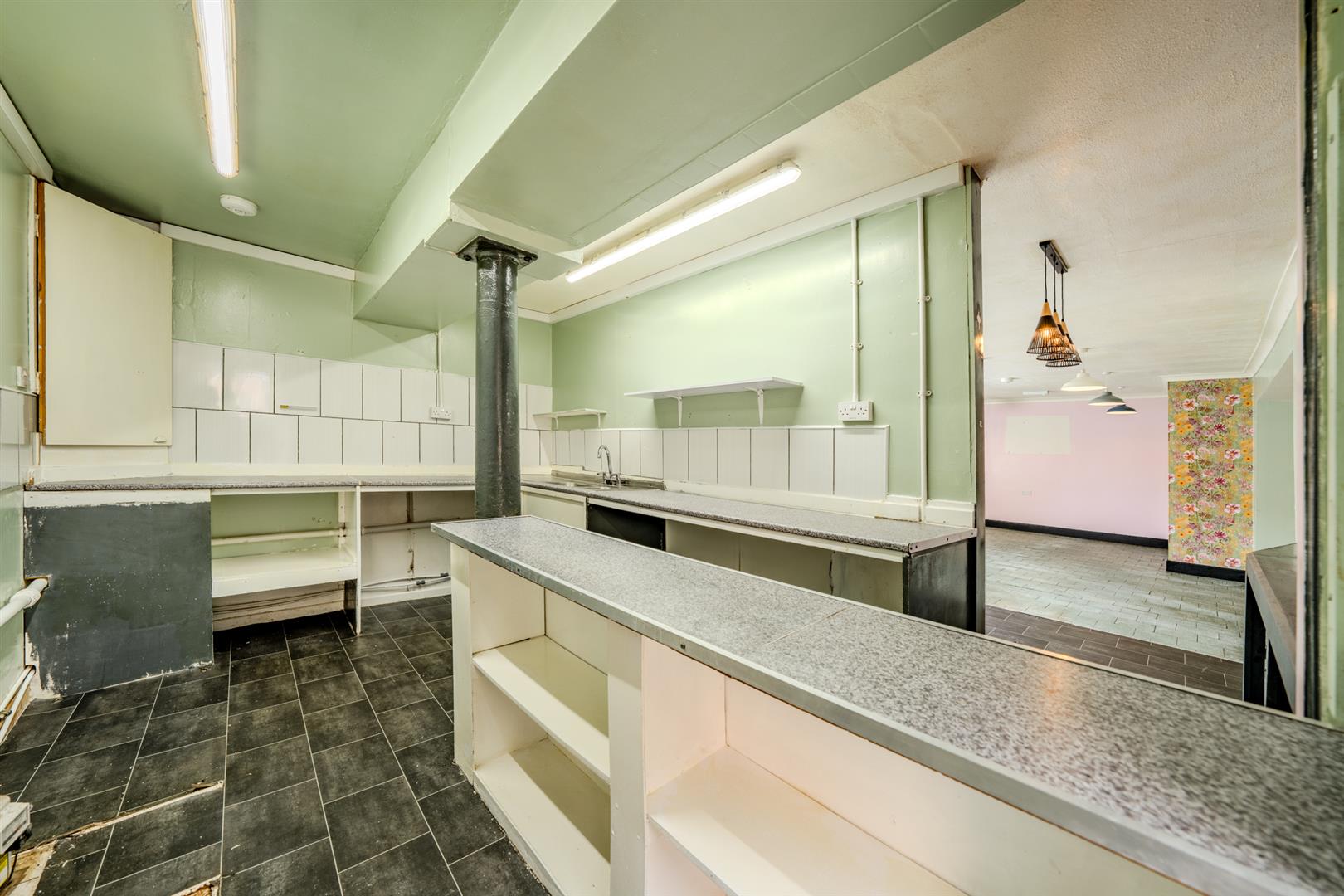 Cafe Premises_Harbour Road_Eyemouth-10