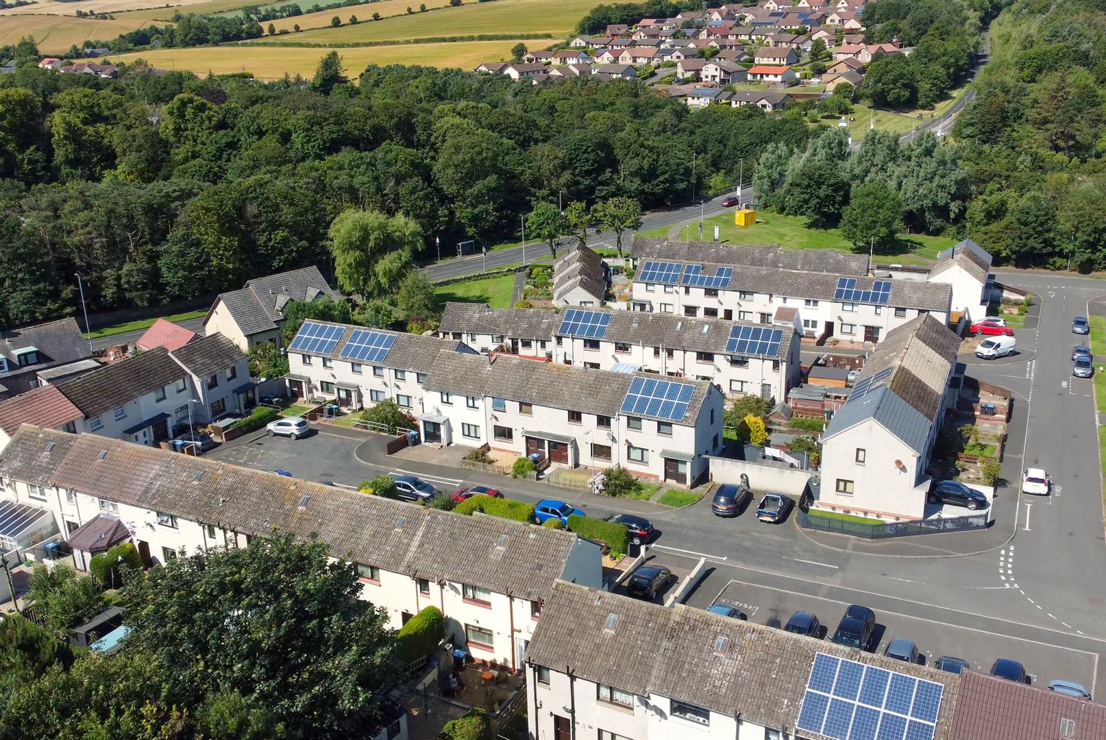 36_Gunsgreen_Crescent-21