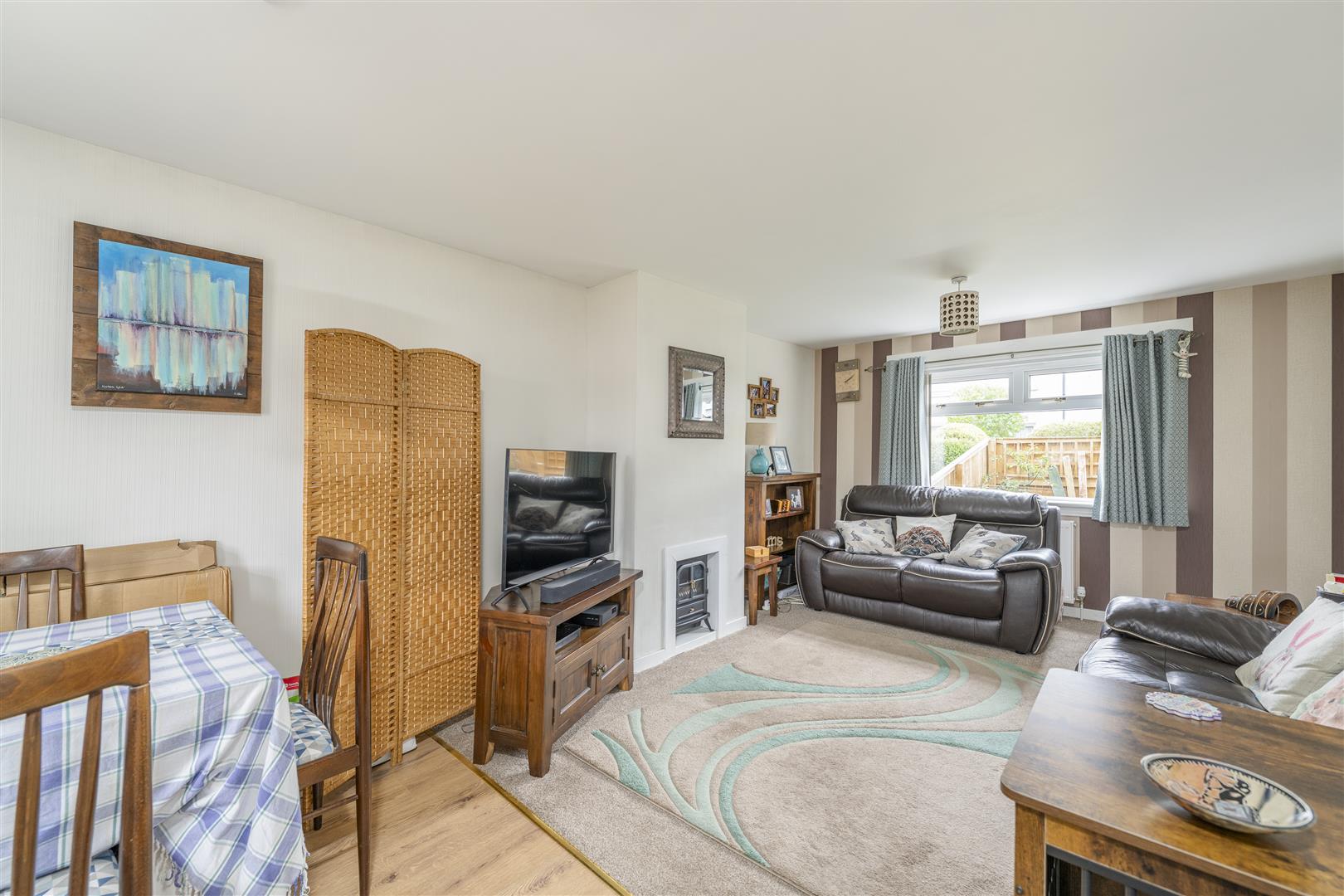 22_moredun_park_way-04