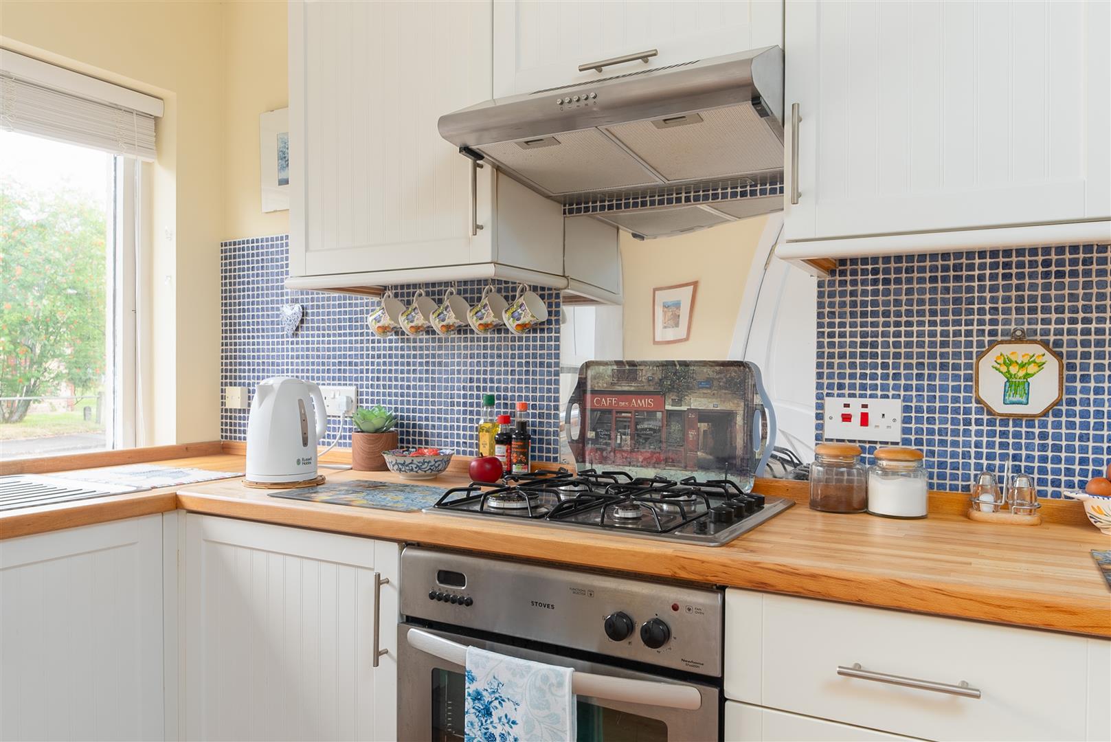 Spring_Cottage_Lifestyle-4