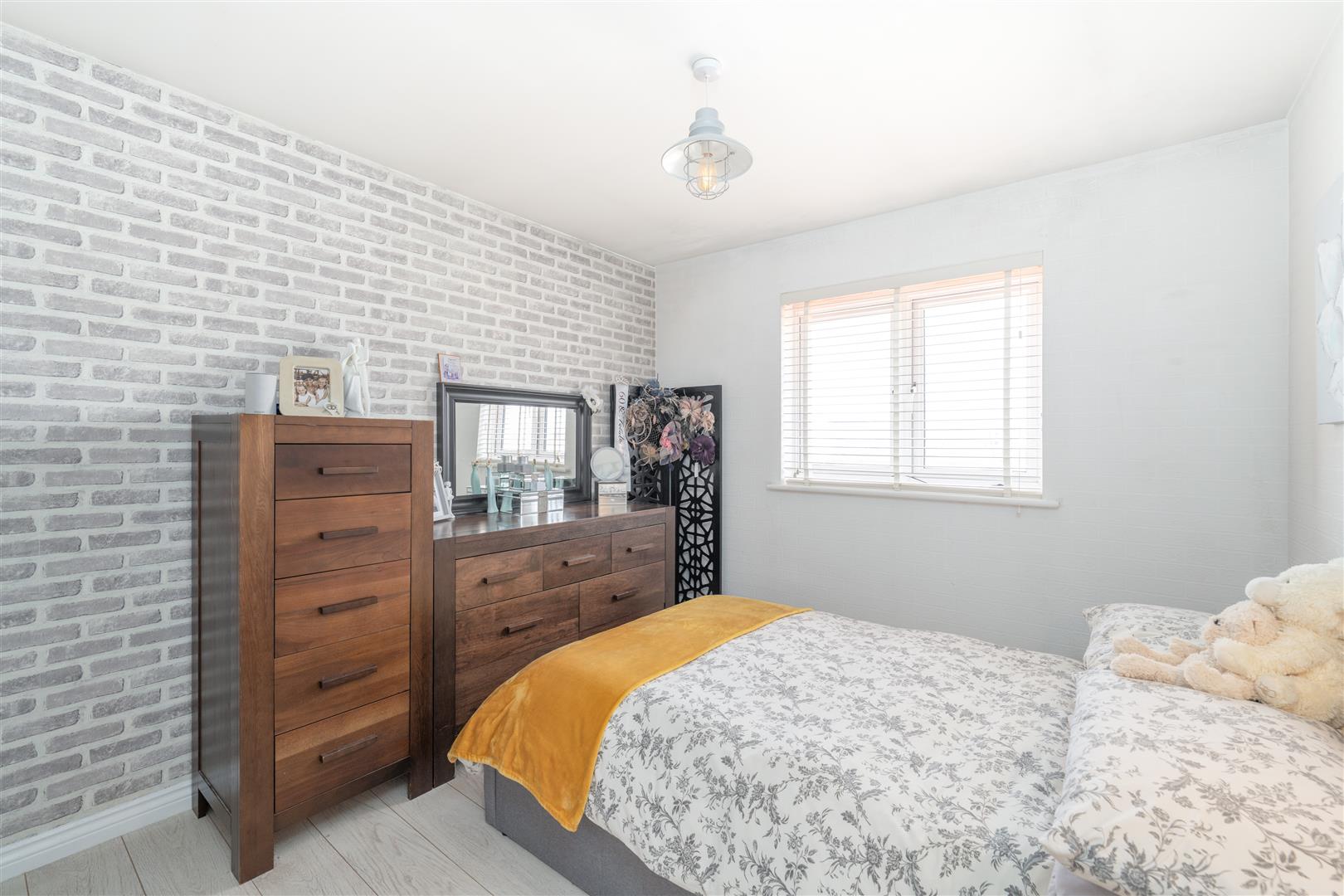 83_hallydown_crescent-15