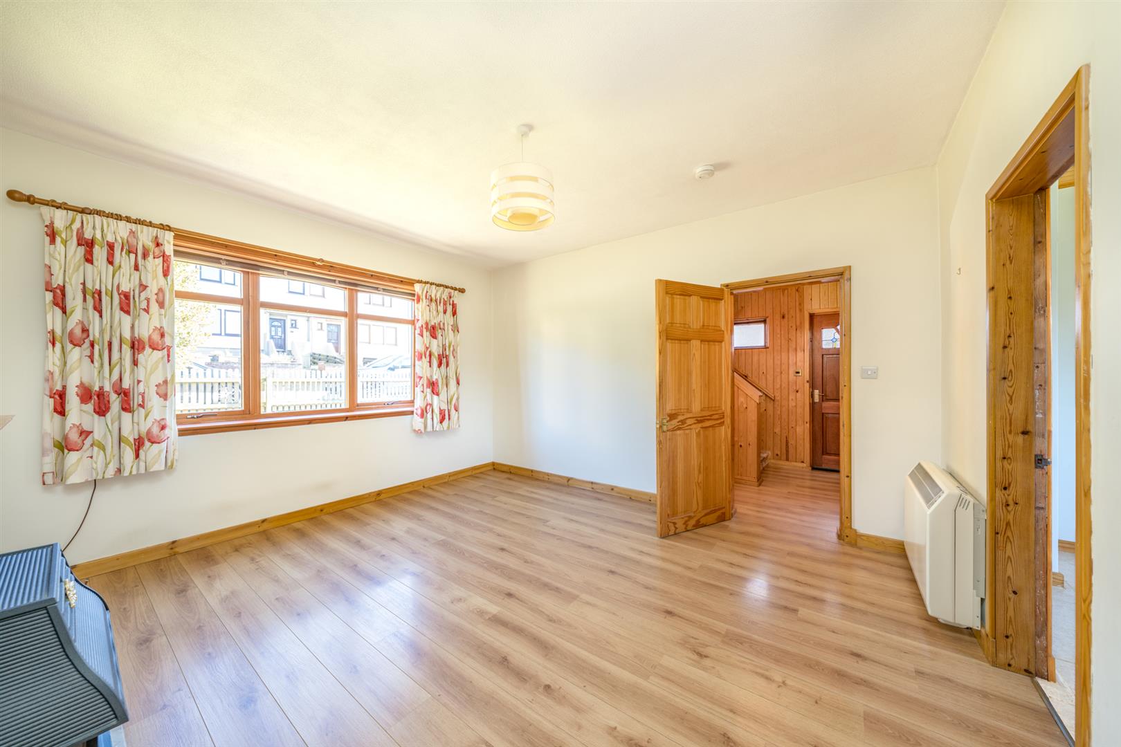 28 Gunsgreen Crescent_Eyemouth-04