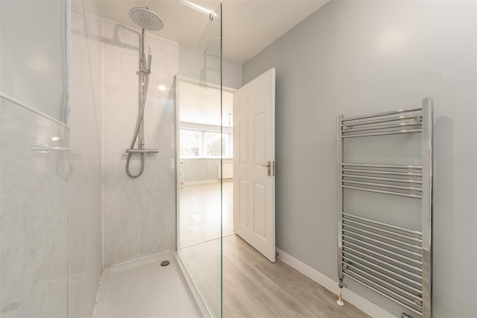 lower_left_apartment-12