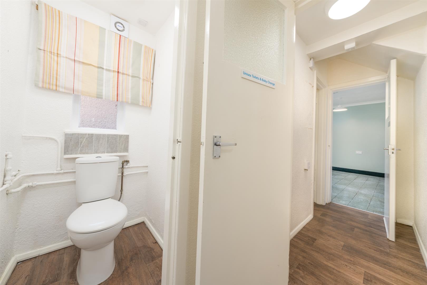 Cafe Premises_Harbour Road_Eyemouth-11