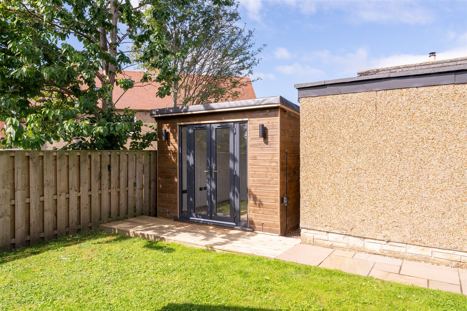 7_Knowes_Close-19