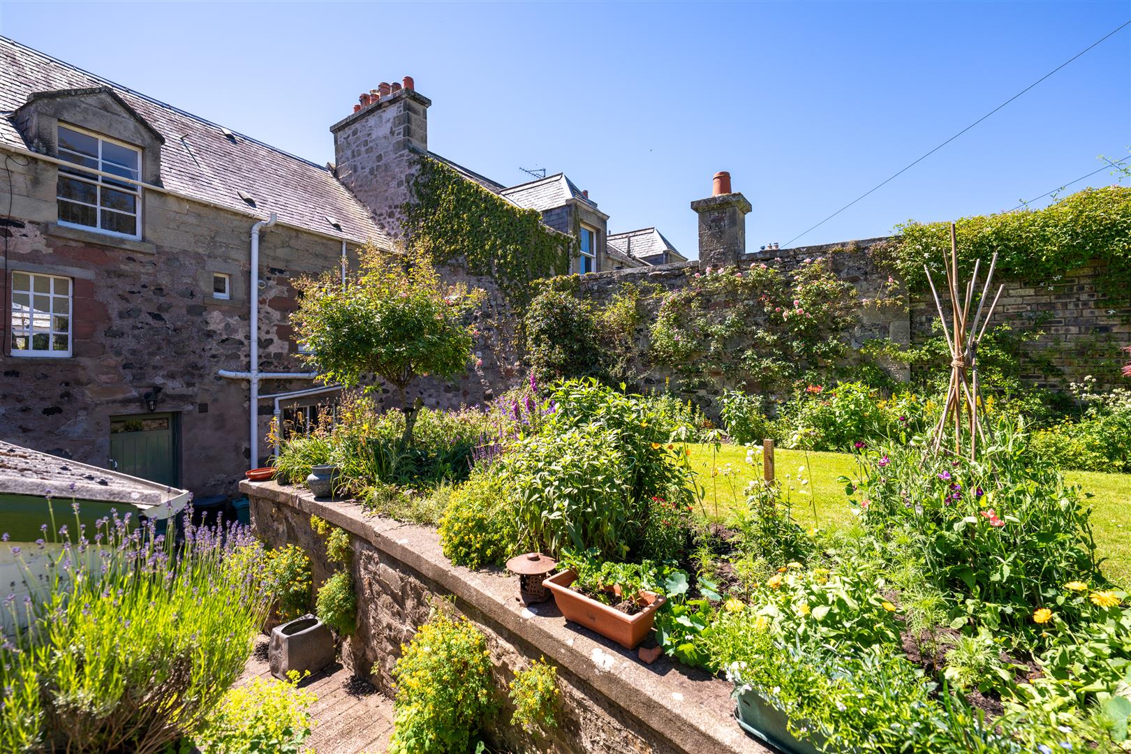 18_Newtown_Street-17