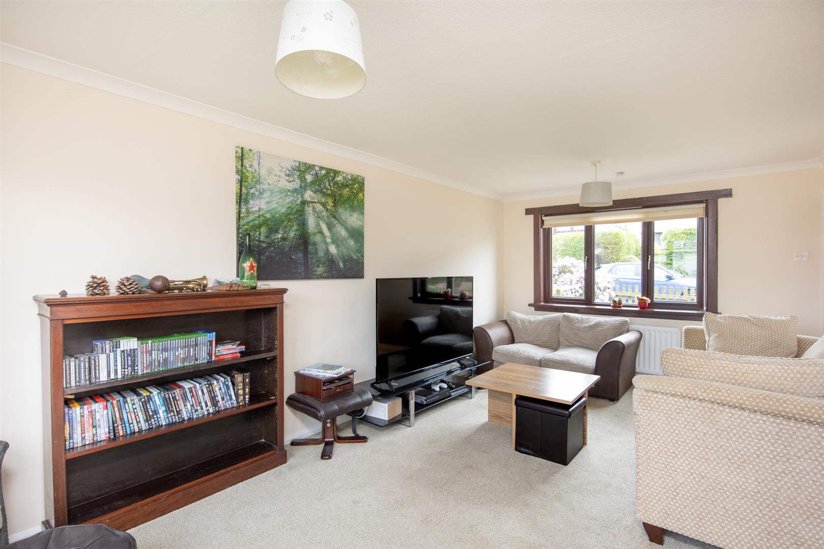 36_Gunsgreen_Crescent-03