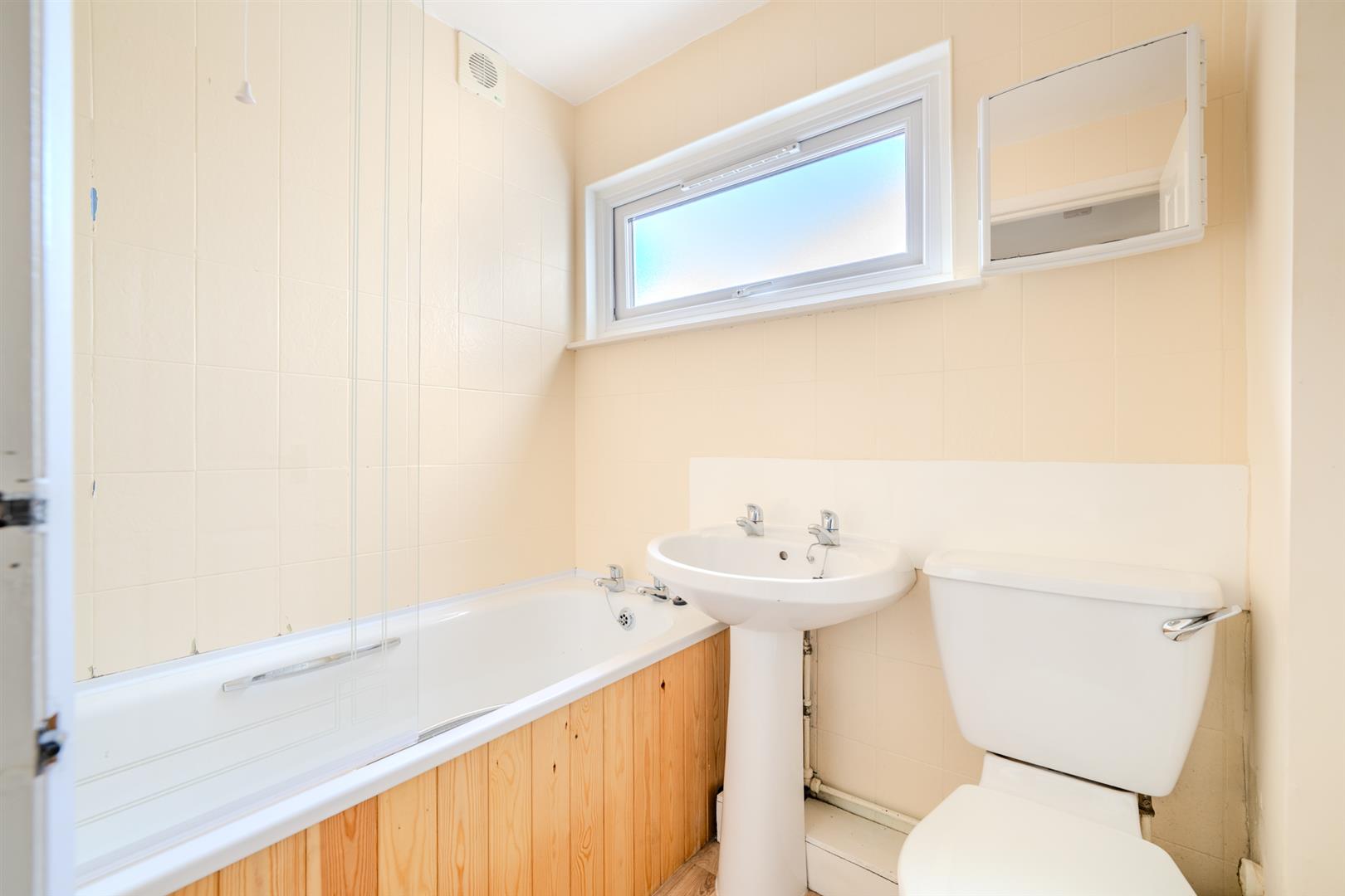 3 Mount Road_Tweedmouth-10