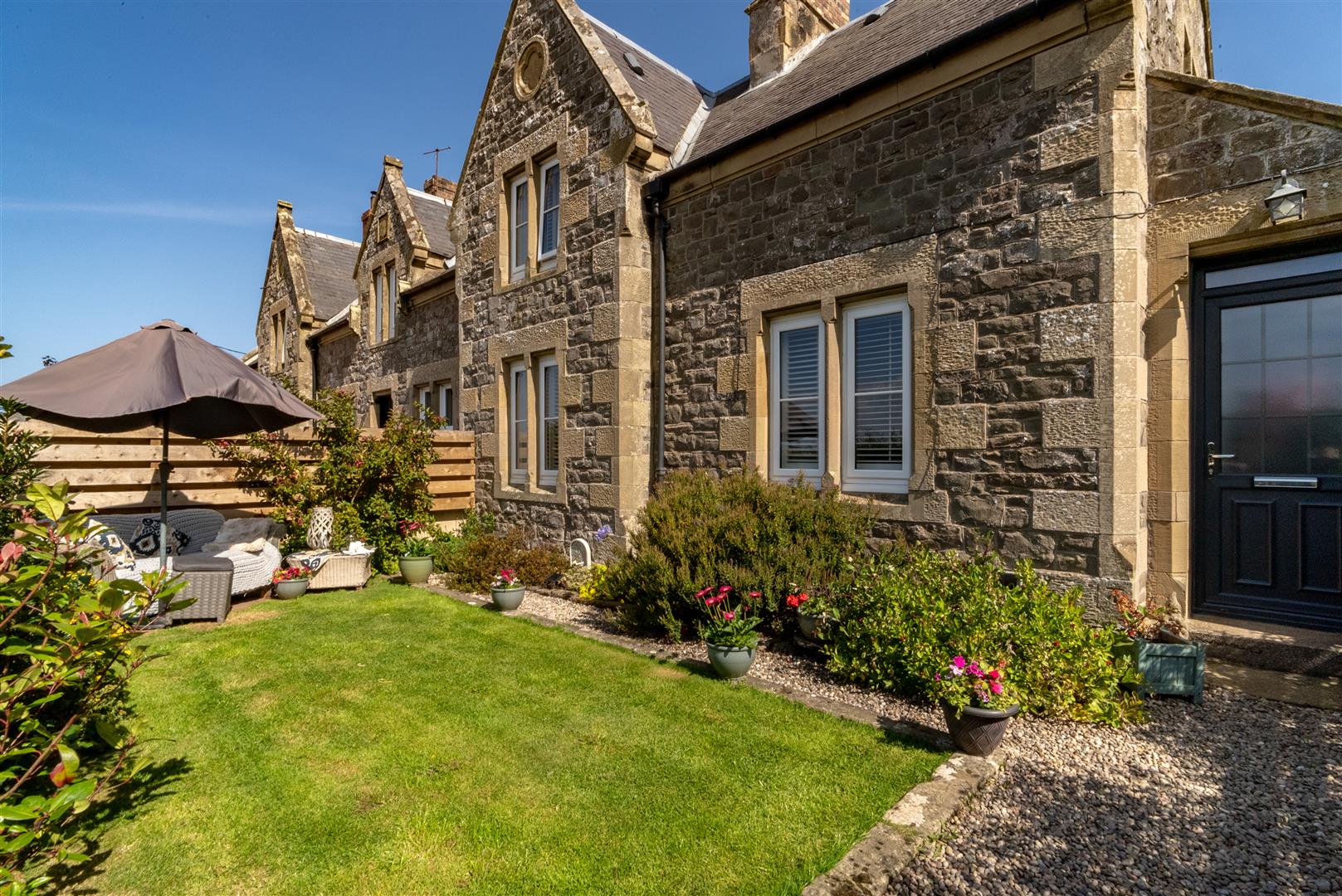 hollybank-04