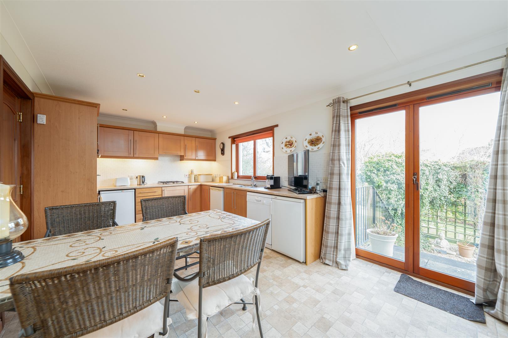 54a_bennecourt_drive-07