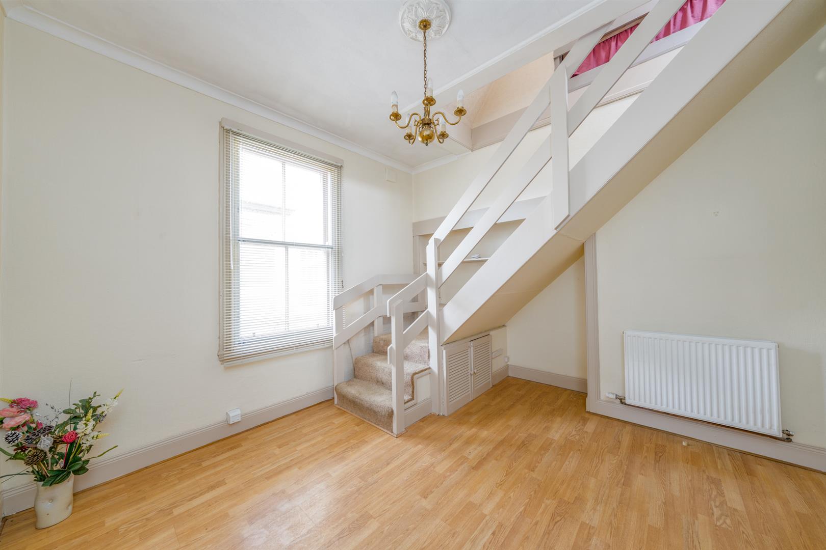 ebba_cottage_new_internals-3