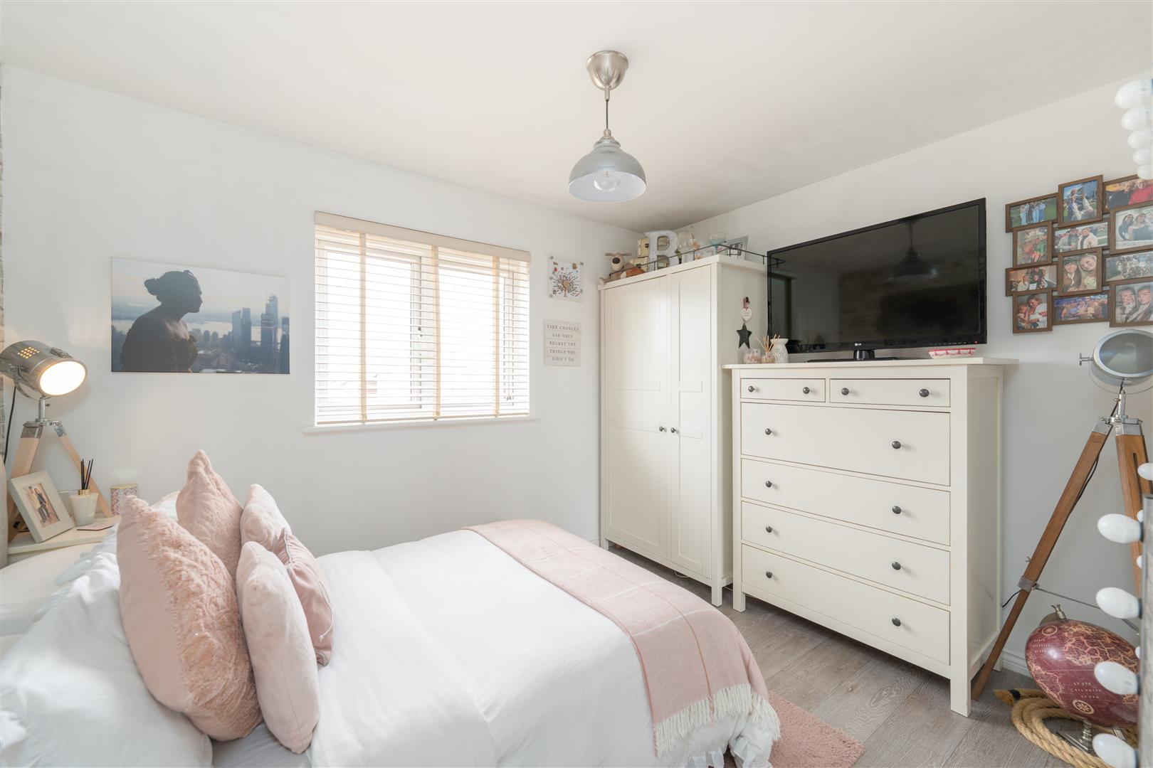 83_hallydown_crescent-17