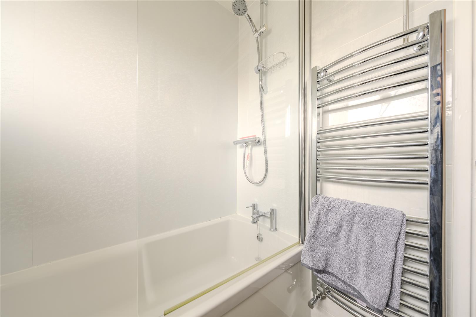 22_moredun_park_way-12