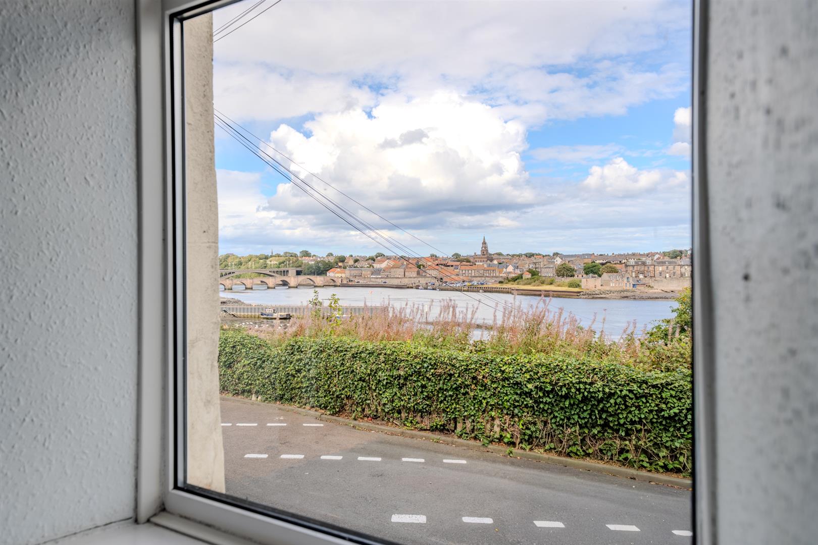 3 Mount Road_Tweedmouth-13