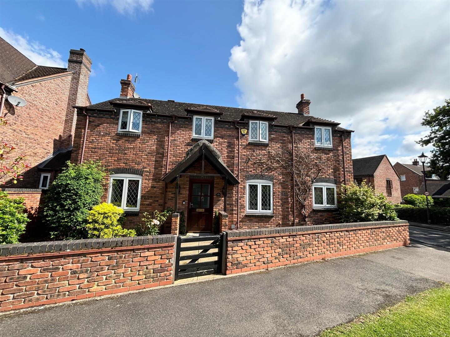 Tythe Barn Lane, Dickens Heath, Solihull